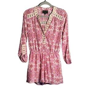 Romeo & Juliet Couture Pink and White Paisley Print Romper Size Small